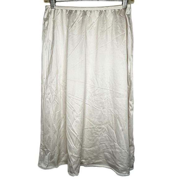 Vintage‎ Vanity Fair Nylon Slip - Picture 1 of 5